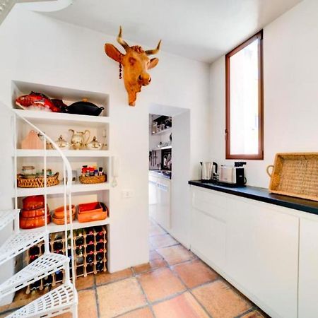 Luxury Art Apartment In Trastevere With Terrace Rome Bagian luar foto