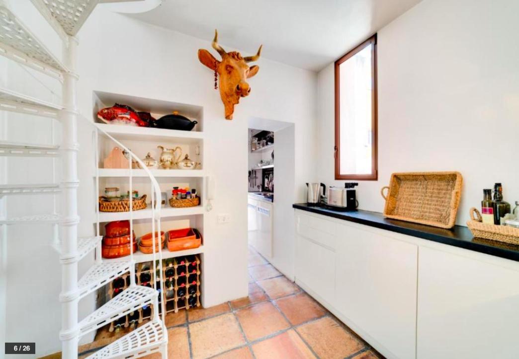Luxury Art Apartment In Trastevere With Terrace Rome Bagian luar foto