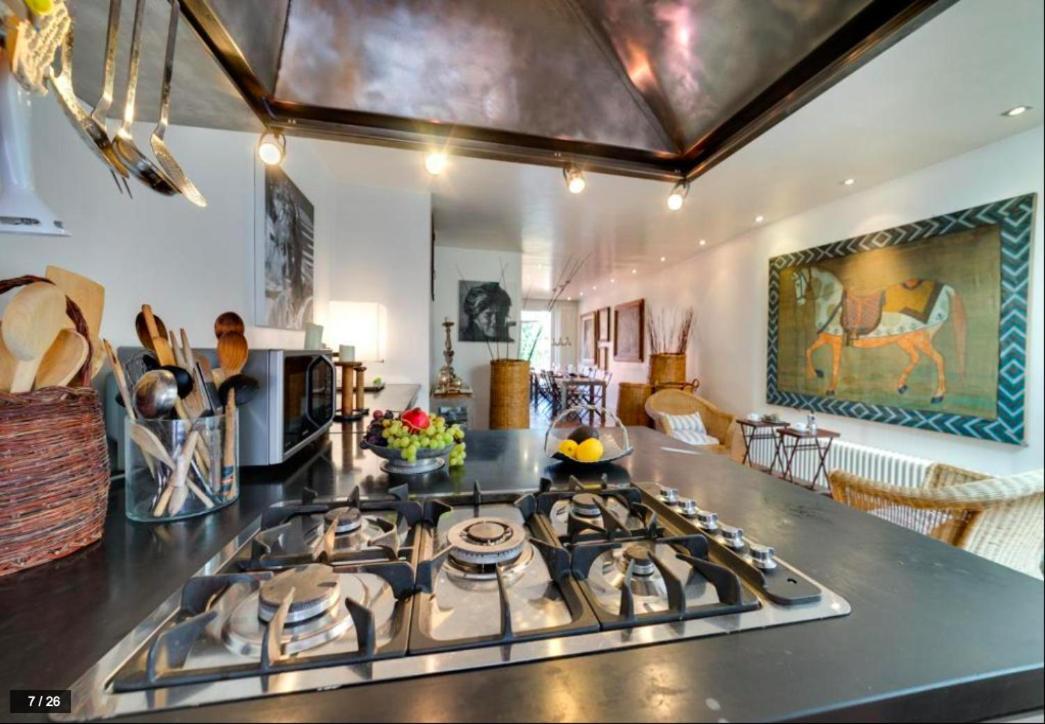 Luxury Art Apartment In Trastevere With Terrace Rome Bagian luar foto