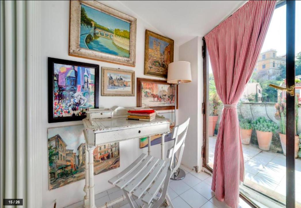 Luxury Art Apartment In Trastevere With Terrace Rome Bagian luar foto